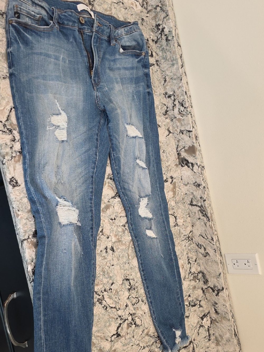 KanCan Distressed Light Blue Skinny Jeans